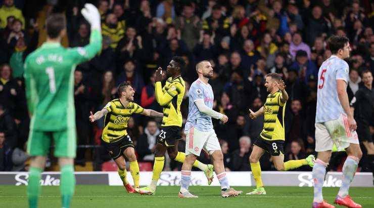 Vào - 2:0! Kiko kiến tạo cho Ismaila Sarr (Watford) trong vòng cấm và anh ấy đưa bóng vào góc trái phía dưới và qua David de Gea.