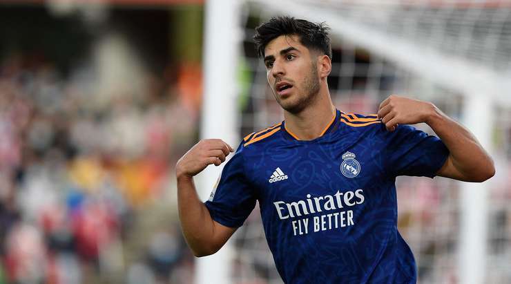 Bàn thắng đến từ một tình huống phối hợp đồng đội tuyệt vời! Marco Asensio (Real Madrid) đón một đường chuyền hoàn hảo và tung một cú sút xuất sắc, đi chìm vào phía trong cột dọc bên trái. Thủ môn không thể làm gì với những cú sút như thế.