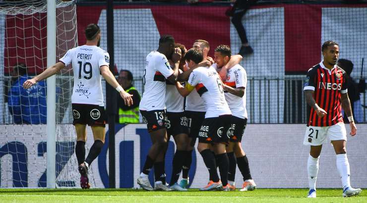 Armand Lauriente (Lorient) kết thúc nỗ lực đi bóng đẹp mắt của mình với một cú sút xuất sắc từ trong vòng cấm. Bóng đi chìm vào giữa khung thành và Walter Benitez chỉ có thể vào lưới nhặt bóng. Tỉ số là 1:1.