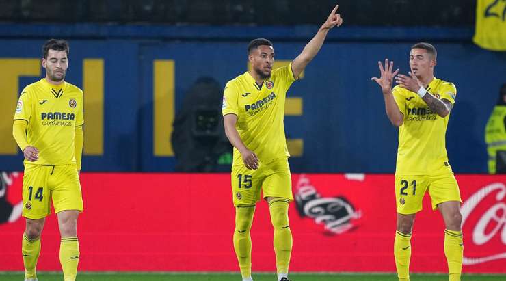 Arnaut Danjuma (Villarreal) nhận một đường chuyền thú vị bên trong vòng cấm và anh tung một cú sút chìm chuẩn xác vào góc thấp bên phải khung thành. Một pha dứt điểm rất hiểm!