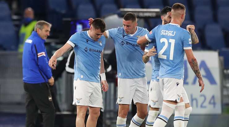 Vào! Patric (Lazio) thoát khỏi cầu đang thủ theo kèm mình để đón bóng từ quả đá phạt của Luis Alberto và anh đánh đầu chìm căng như kẻ chỉ từ gần chấm phạt đền vào chính giữa khung thành. Một pha dứt điểm tuyệt vời - 1:0!