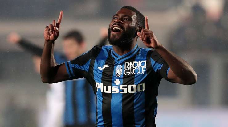 Vào! Jeremie Boga (Atalanta) len lỏi qua các cầu thủ đối phương trước khi tung một cú sút từ rìa vòng cấm vào ngay giữa khung thành, đánh bại thủ môn Guillermo Ochoa. Tỉ số là 1:0.