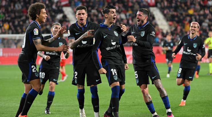 Vào! Alvaro Morata (Atl. Madrid) sút bóng bật ra vào góc trái phía dưới sau khi bóng đến chỗ anh ấy trong vòng cấm. Tỉ số là 0:1.