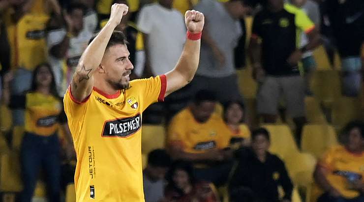Jonatan Bauman (Barcelona SC) tận dụng thành công quả tạt sắc bén của đồng đội bằng một cú sút đẹp mắt vào góc cao bên phải khung thành.