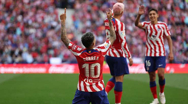 Vào - 3:0! Angel Correa (Atl. Madrid) tung một cú sút từ rìa vòng cấm và ghi bàn vào góc phải phía dưới. Rodrigo de Paul kiến tạo thành bàn.