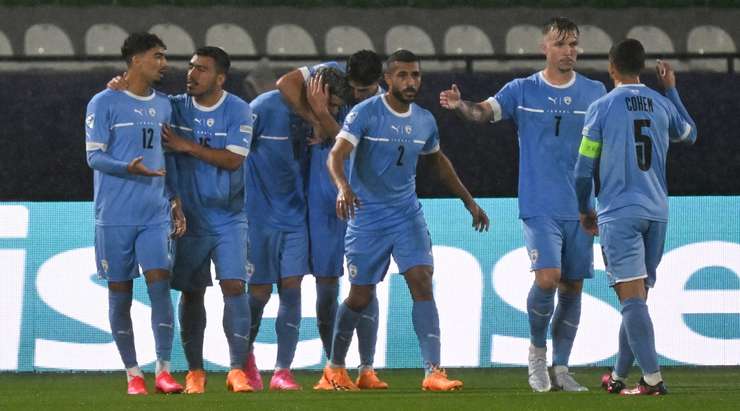 Dor Turgeman (Israel) có một pha đi bóng độc diễn tuyệt vời và dứt điểm từ trong vòng cấm, đánh bại thủ môn Noah Atubolu với một cú sút vào góc phải phía dưới. Tỉ số bây giờ là: 0:1.