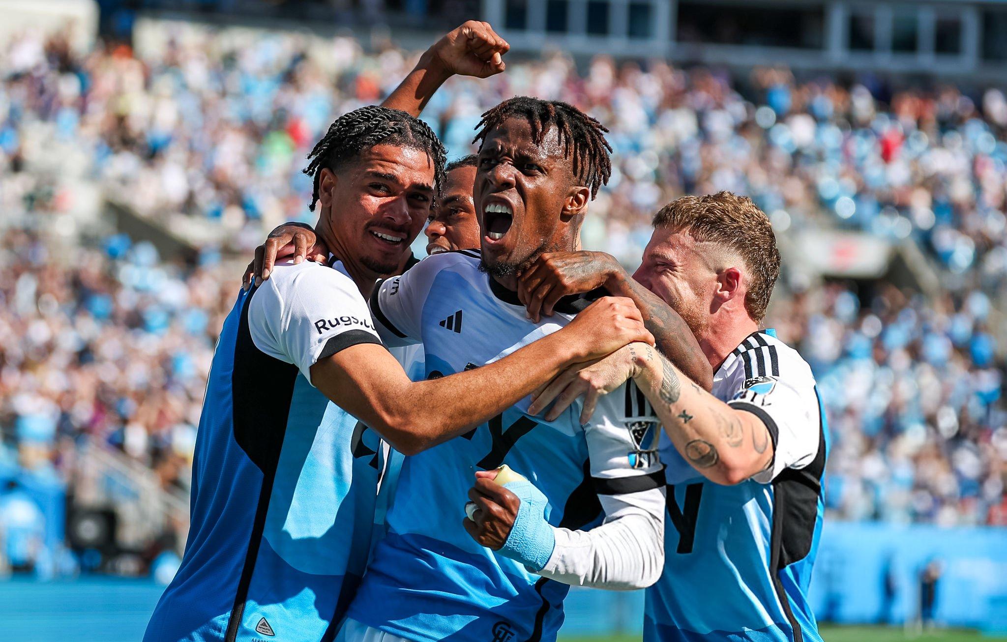 Nhận định Charlotte vs New England: Giữ vững ngôi đầu
